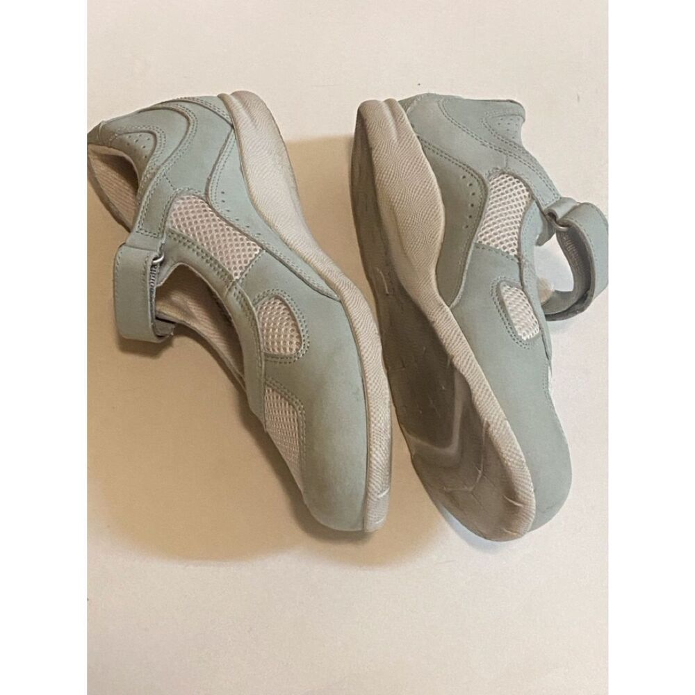Barefoot Freedom Mary Jane Sneakers in Light Blue with Hook-and-Loop Strap  9WW - Picture 4 of 9